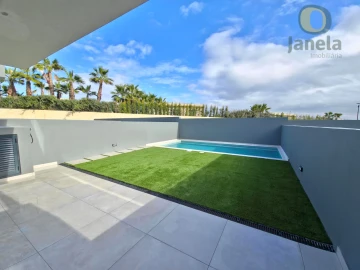 Moradia T4 para Venda em Montenegro