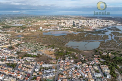 Moradia T4 para Venda em Montenegro