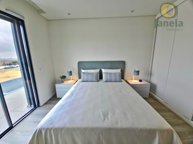 Moradia T4 para Venda em Montenegro Foto 12