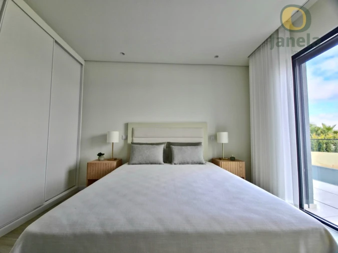 Moradia T4 para Venda em Montenegro Foto 13