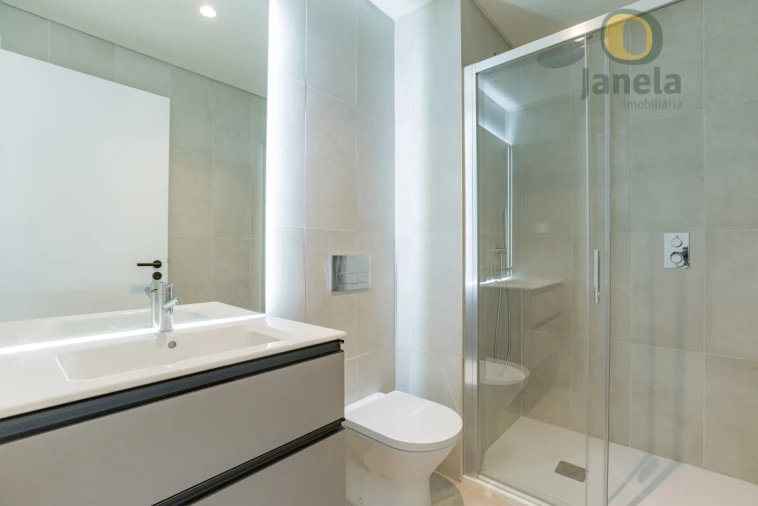 Moradia T4 para Venda em Montenegro Foto 25