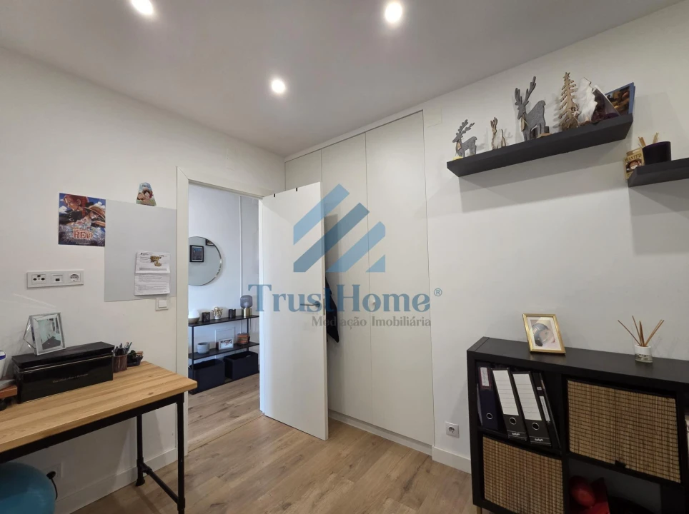 Apartamento T2 para Venda em Queluz e Belas Foto 9