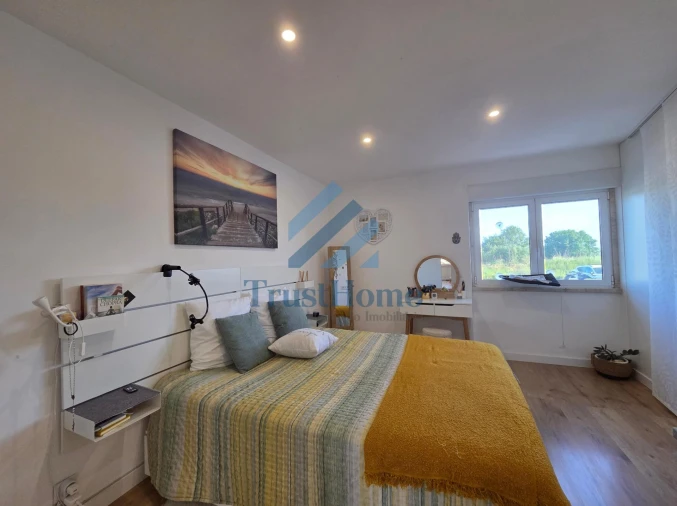 Apartamento T2 para Venda em Queluz e Belas Foto 12