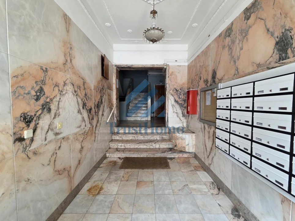 Apartamento T2 para Venda em Seixal, Arrentela e Aldeia de Paio Pires Foto 2