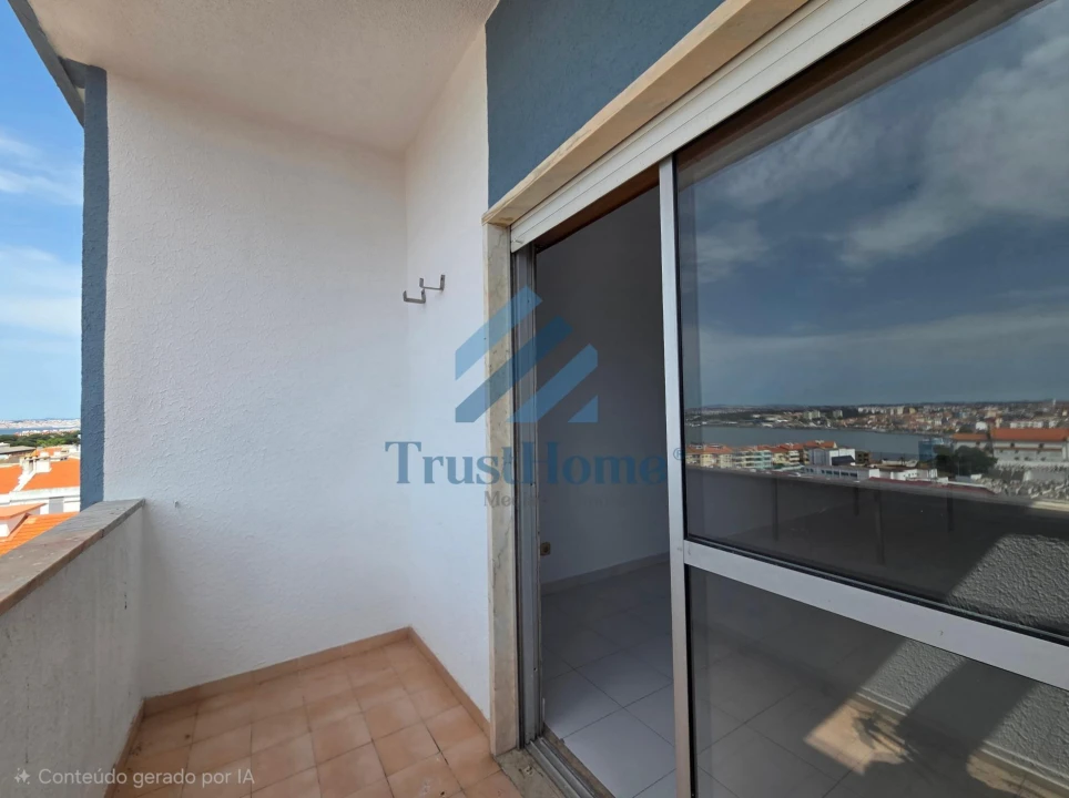 Apartamento T2 para Venda em Seixal, Arrentela e Aldeia de Paio Pires Foto 9