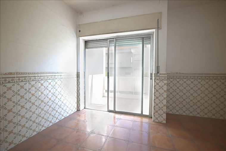 Apartamento T3 para Venda em Moita Foto 3