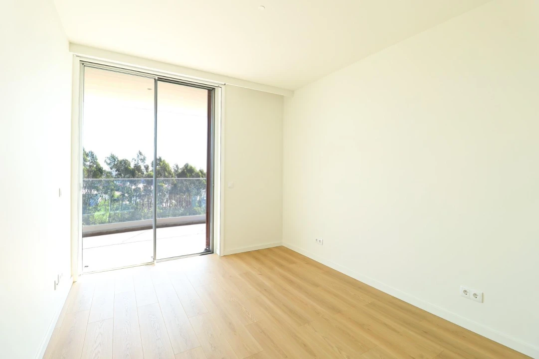 Apartamento T4 para Venda em Queluz e Belas Foto 5