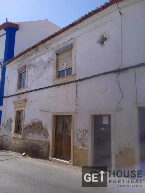 Moradia T2 para Venda em Rio de Moinhos