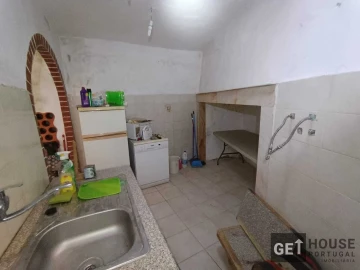 Moradia T2 para Venda em Rio de Moinhos