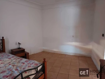 Moradia T2 para Venda em Rio de Moinhos