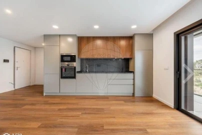 Apartamento T3 para Venda em Ferreiros e Gondizalves