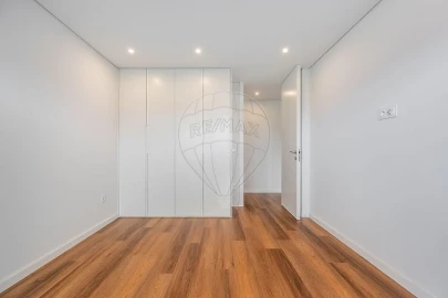 Apartamento T3 para Venda em Ferreiros e Gondizalves