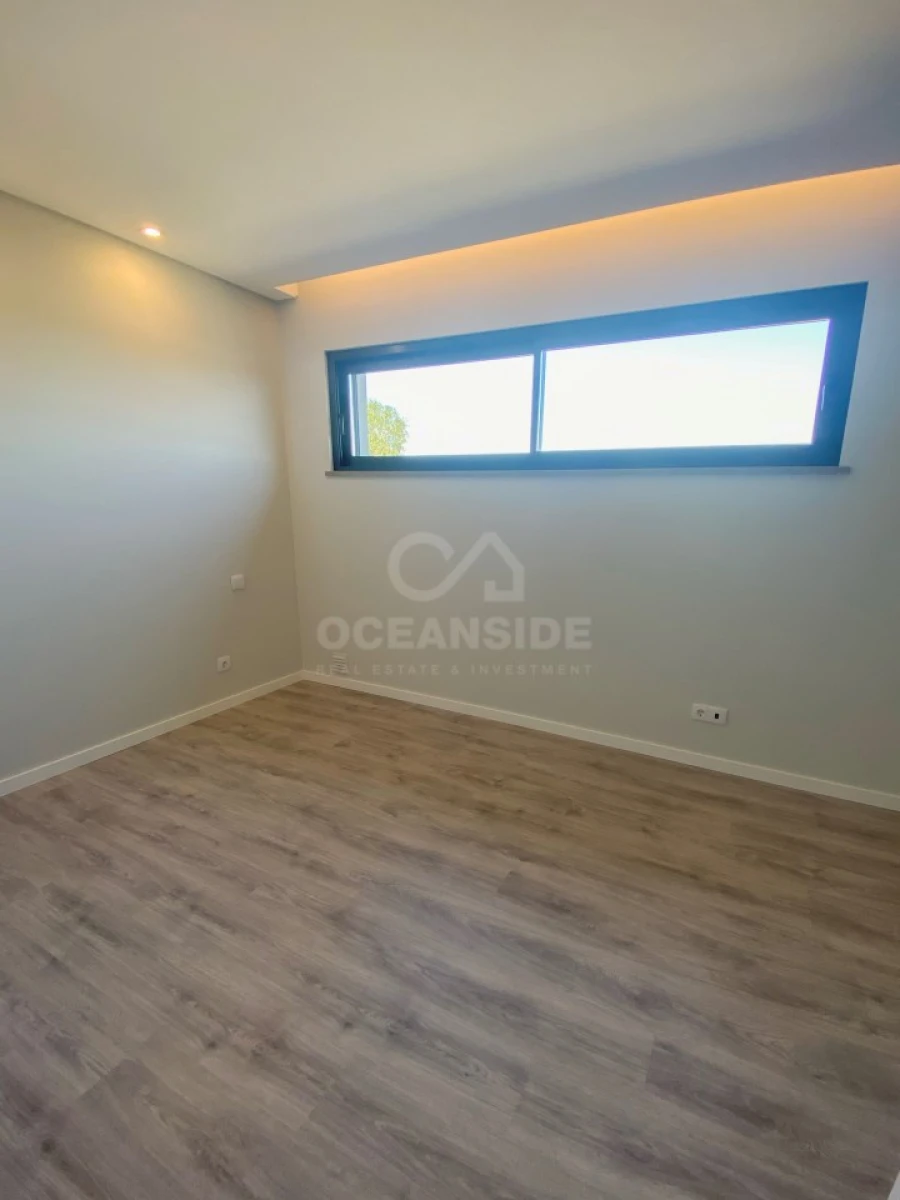 Moradia T3 para Venda em Alcabideche Foto 15