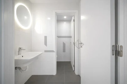 Loja para Arrendamento em Lumiar