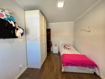 Apartamento T4 para Venda em Aver-O-Mar, Amorim e Terroso