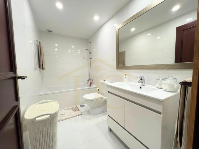 Apartamento T4 para Venda em Aver-O-Mar, Amorim e Terroso Foto 32