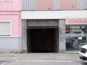 Garagem para Venda em Alto do Seixalinho, Santo André e Verderena
