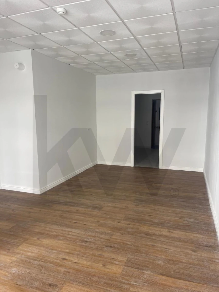 Loja para Arrendamento em Algueirão-Mem Martins Foto 2