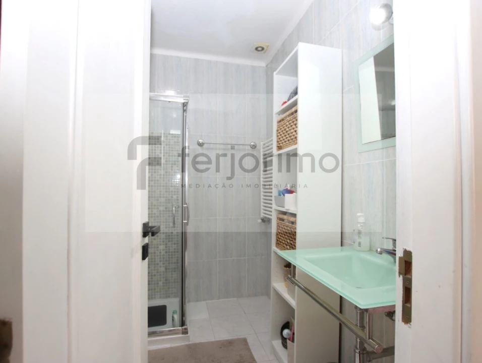 Moradia T3 para Venda em Costa Foto 32