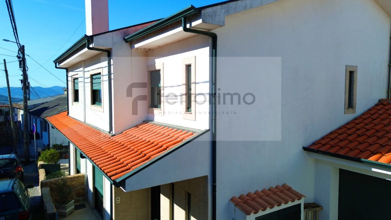 Moradia T3 para Venda em Costa Foto 60