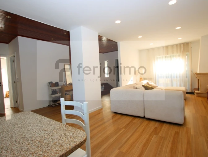 Moradia T3 para Venda em Costa Foto 45