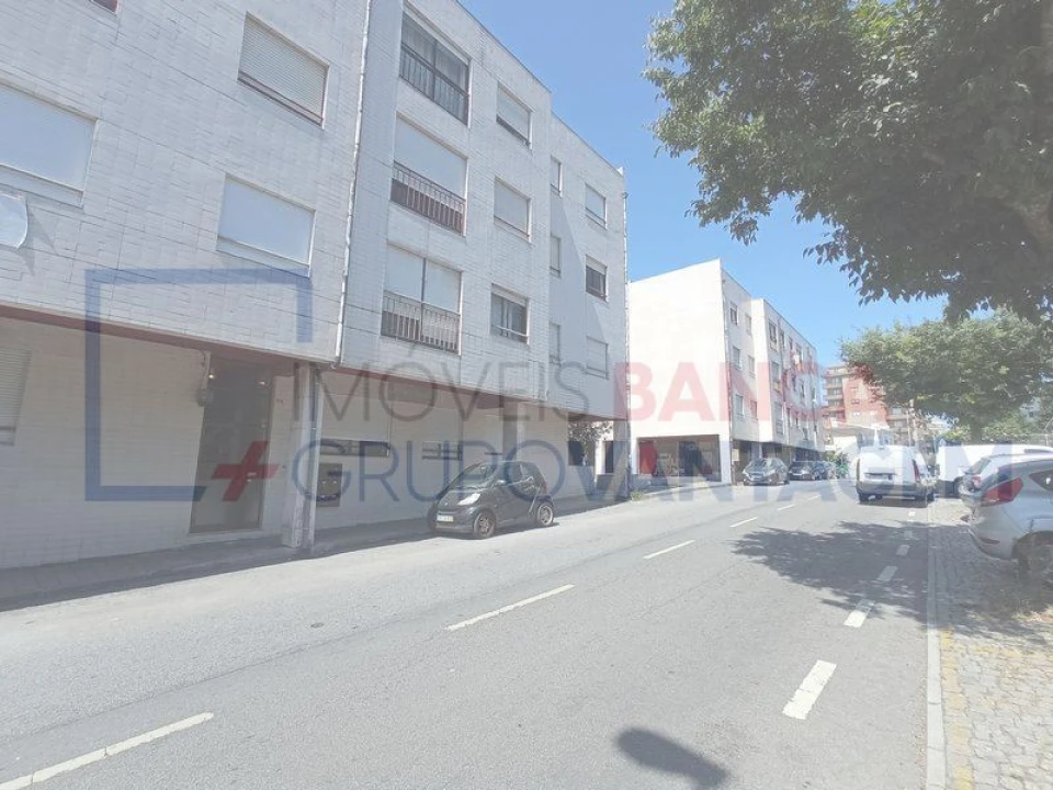 Apartamento T2 para Venda em Rio Tinto Foto 1