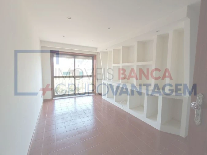 Apartamento T2 para Venda em Rio Tinto Foto 2