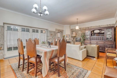 Quinta T3 para Venda em Paredes