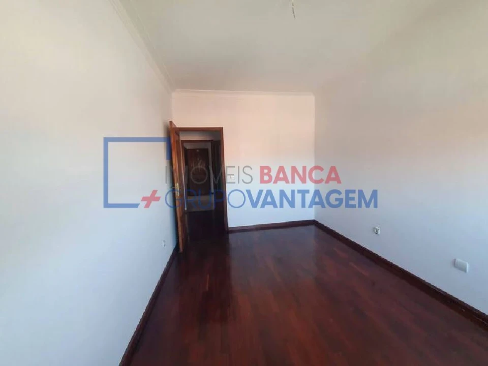 Apartamento T2 para Venda em Rio Tinto Foto 7