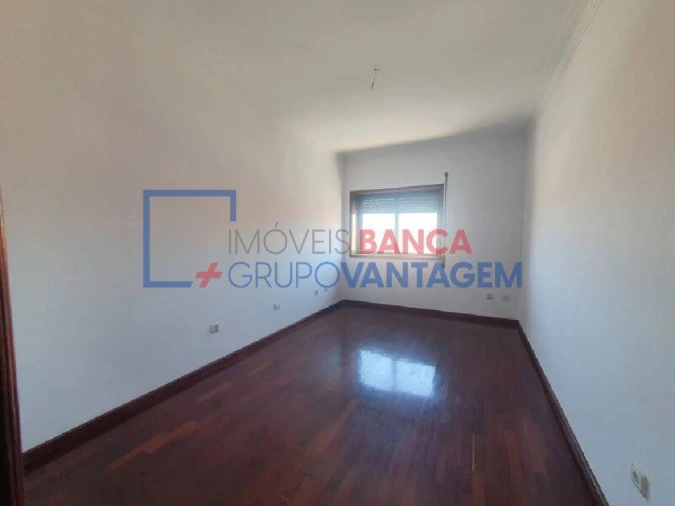 Apartamento T2 para Venda em Rio Tinto Foto 9