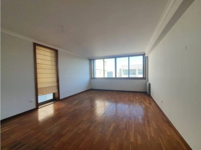 Apartamento T2 para Venda em Moreira Foto 5
