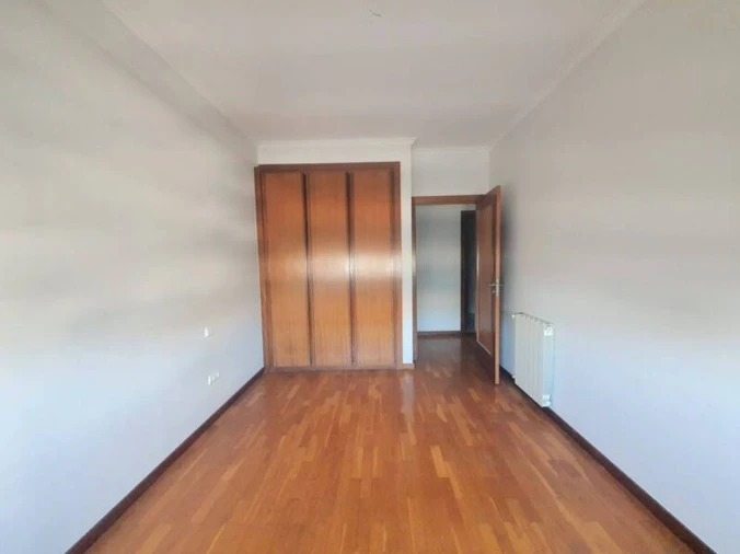 Apartamento T2 para Venda em Moreira Foto 9