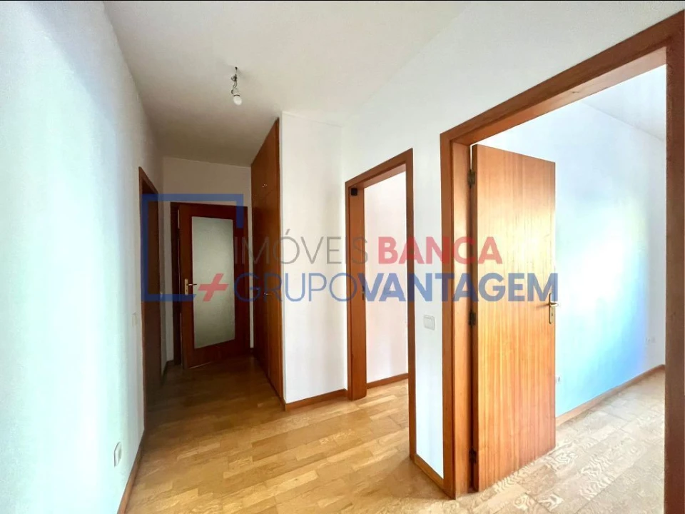 Apartamento T3 para Venda em Aguas Santas Foto 12