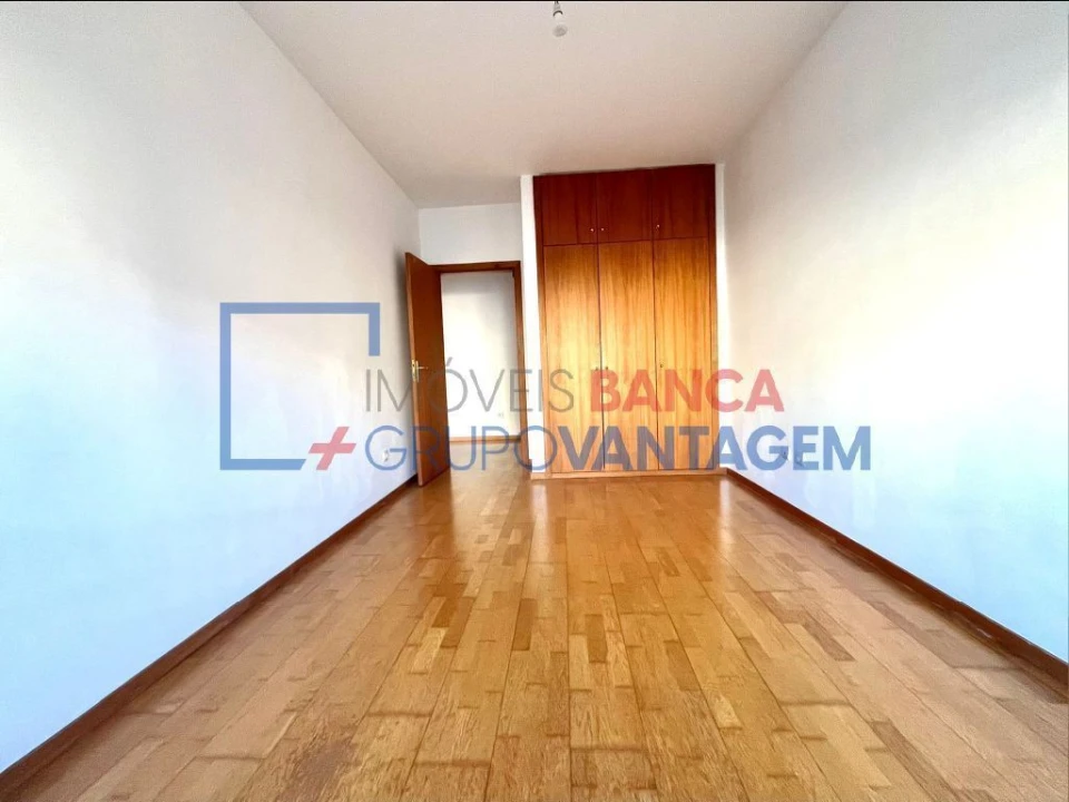 Apartamento T3 para Venda em Aguas Santas Foto 19