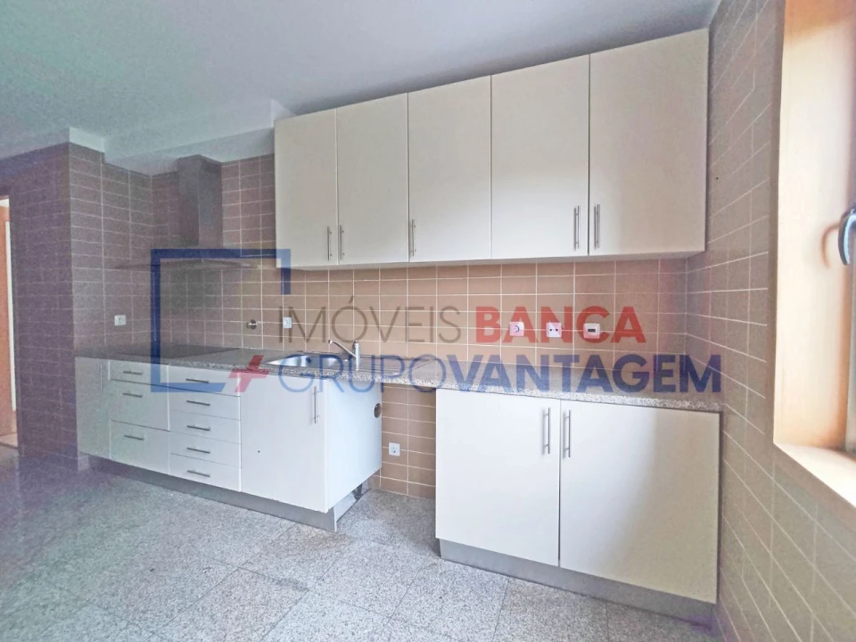 Apartamento T3 para Venda em Moreira Foto 7