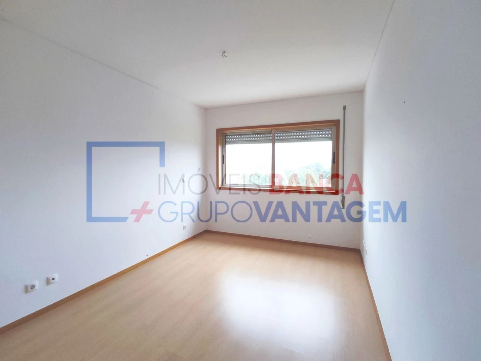 Apartamento T3 para Venda em Moreira Foto 16