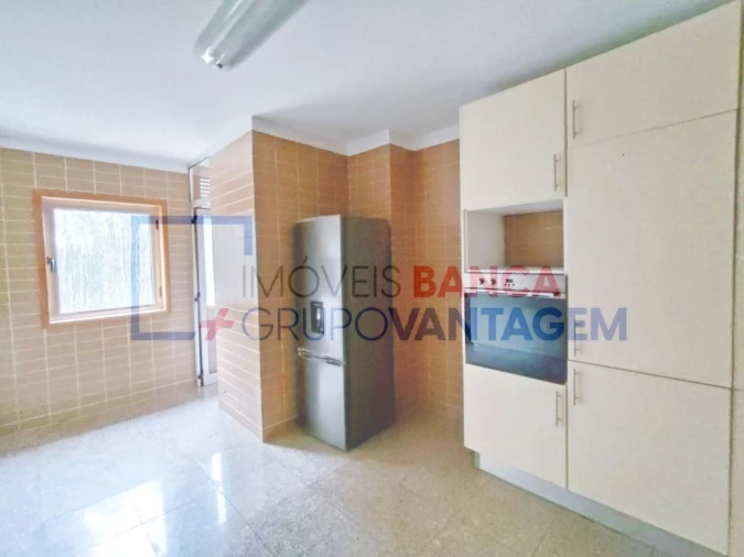 Apartamento T3 para Venda em Moreira Foto 8