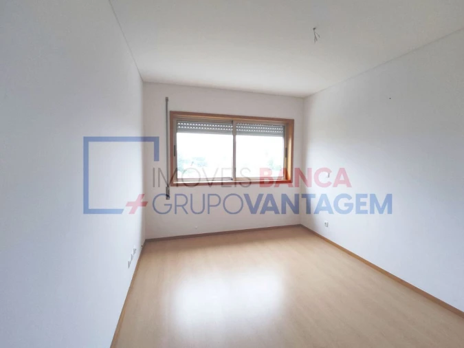 Apartamento T3 para Venda em Moreira Foto 14