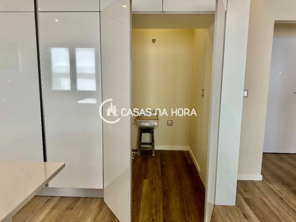 Apartamento T4 para Venda em Almada, Cova da Piedade, Pragal e Cacilhas Foto 8