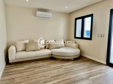 Apartamento T4 para Venda em Almada, Cova da Piedade, Pragal e Cacilhas