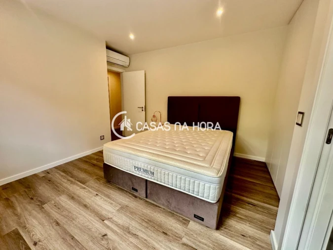 Apartamento T4 para Venda em Almada, Cova da Piedade, Pragal e Cacilhas Foto 16