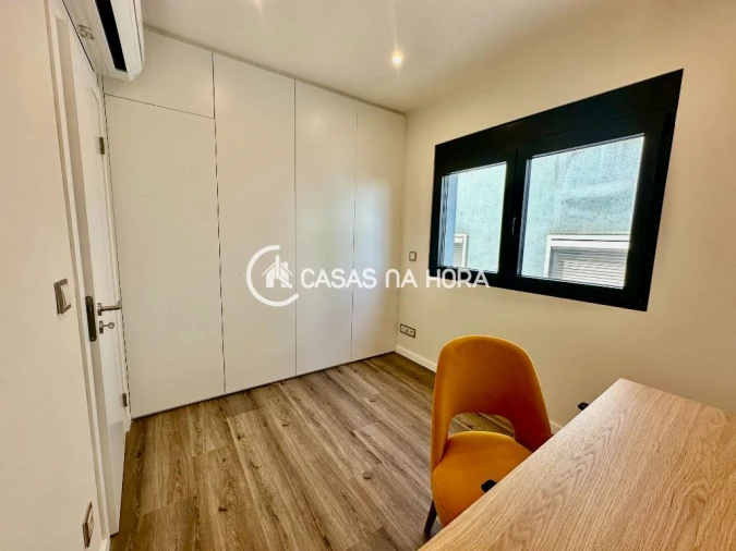 Apartamento T4 para Venda em Almada, Cova da Piedade, Pragal e Cacilhas Foto 27