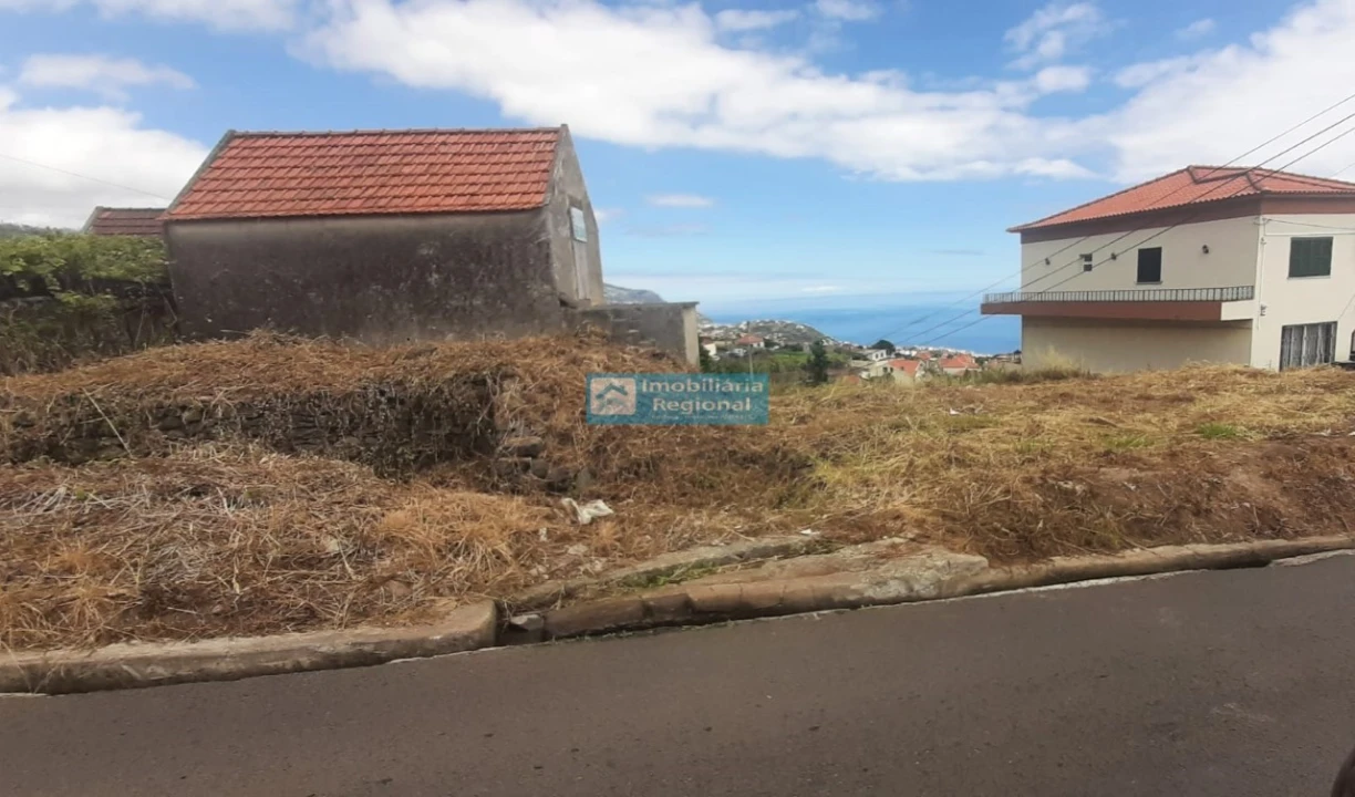 Terreno para Venda em Canhas Foto 5