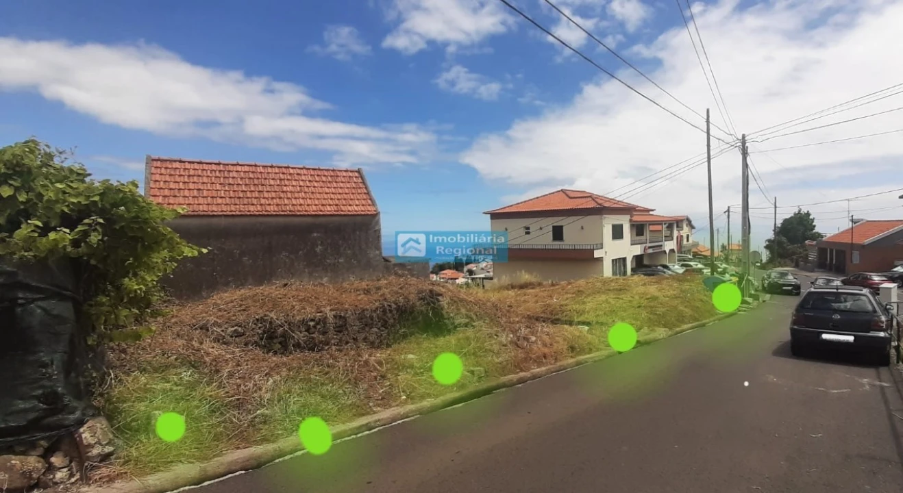 Terreno para Venda em Canhas Foto 9