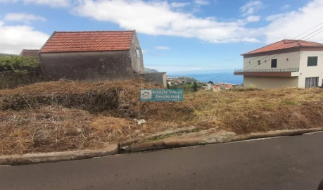 Terreno para Venda em Canhas