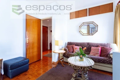 Apartamento T2 para Venda em Santa Iria de Azoia, São João da Talha e Bobadela