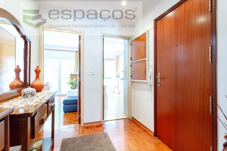 Apartamento T2 para Venda em Santa Iria de Azoia, São João da Talha e Bobadela Foto 4