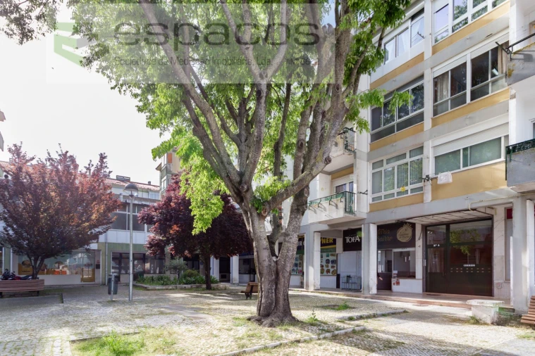 Apartamento T2 para Venda em Santa Iria de Azoia, São João da Talha e Bobadela Foto 21