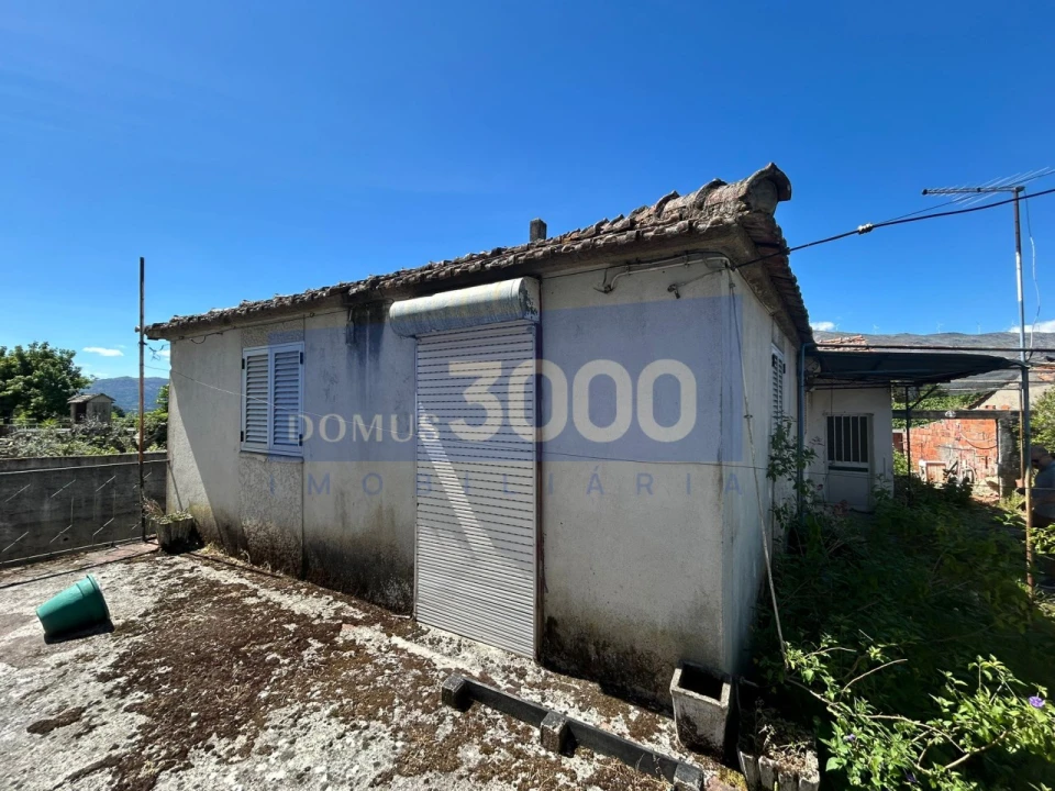 Moradia T3 para Venda em Adoufe e Vilarinho de Samardã Foto 1