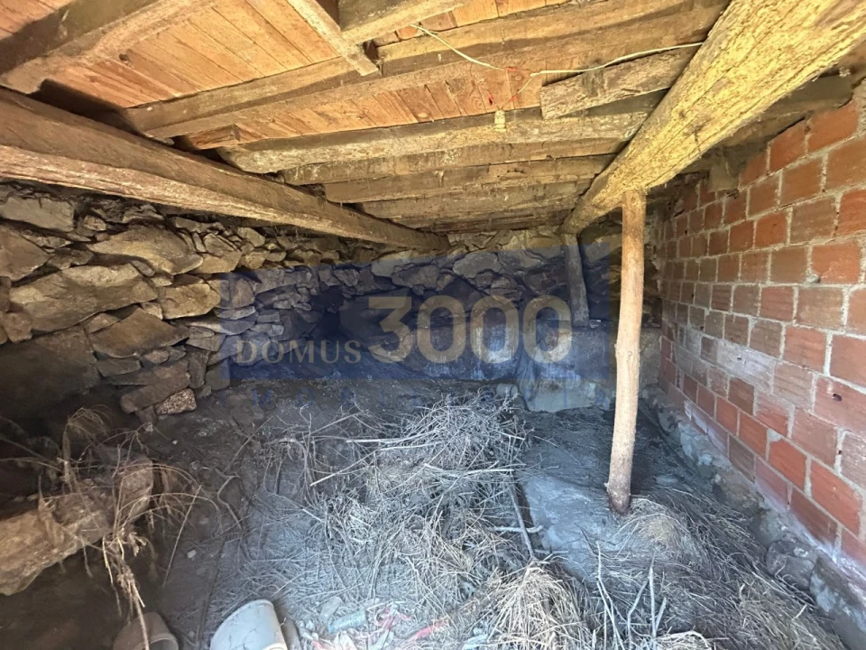 Moradia T3 para Venda em Adoufe e Vilarinho de Samardã Foto 6